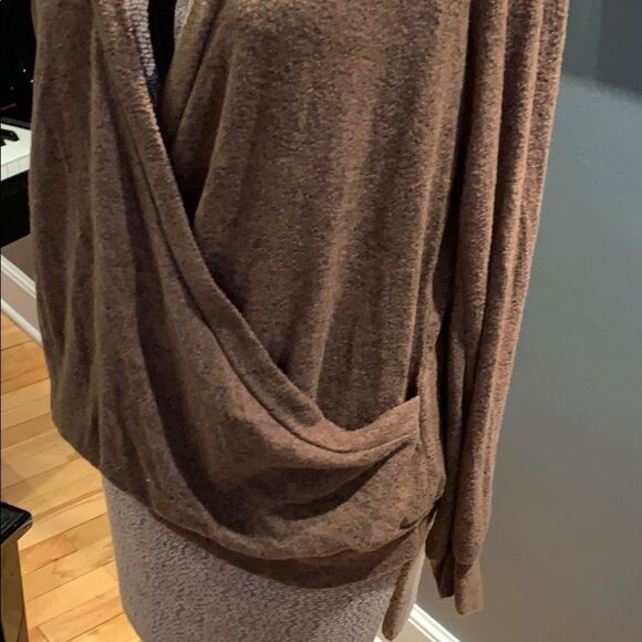 soprano marled chocolate/black faux wrap top, M - Picture 3 of 5